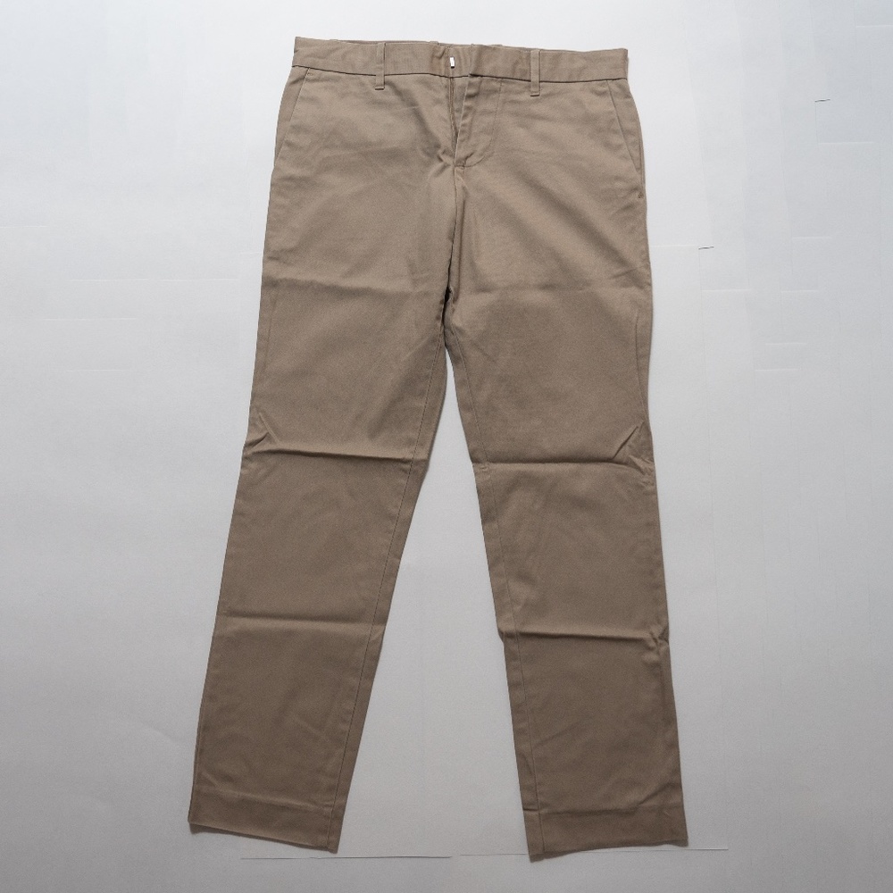 Tailored Fit GapKHAKIS